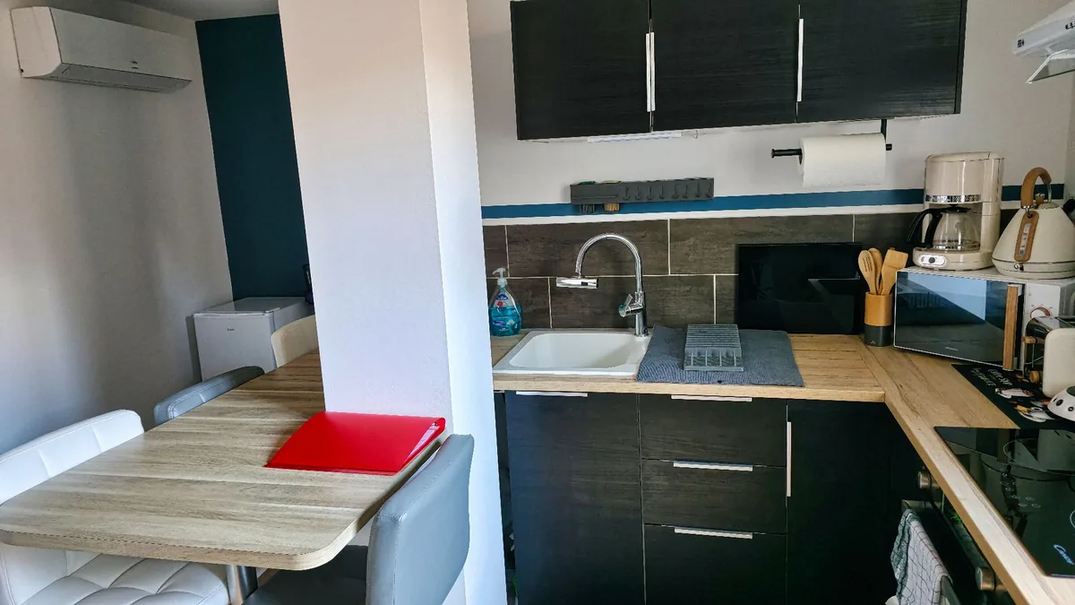 cuisine-equipee-appartement-millau-aveyron
